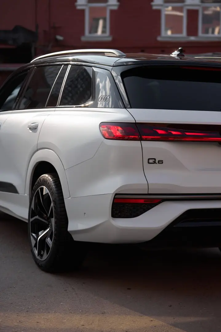 Audi Q6 в ПОЛИШ ПРЕМИУМ — фото 1