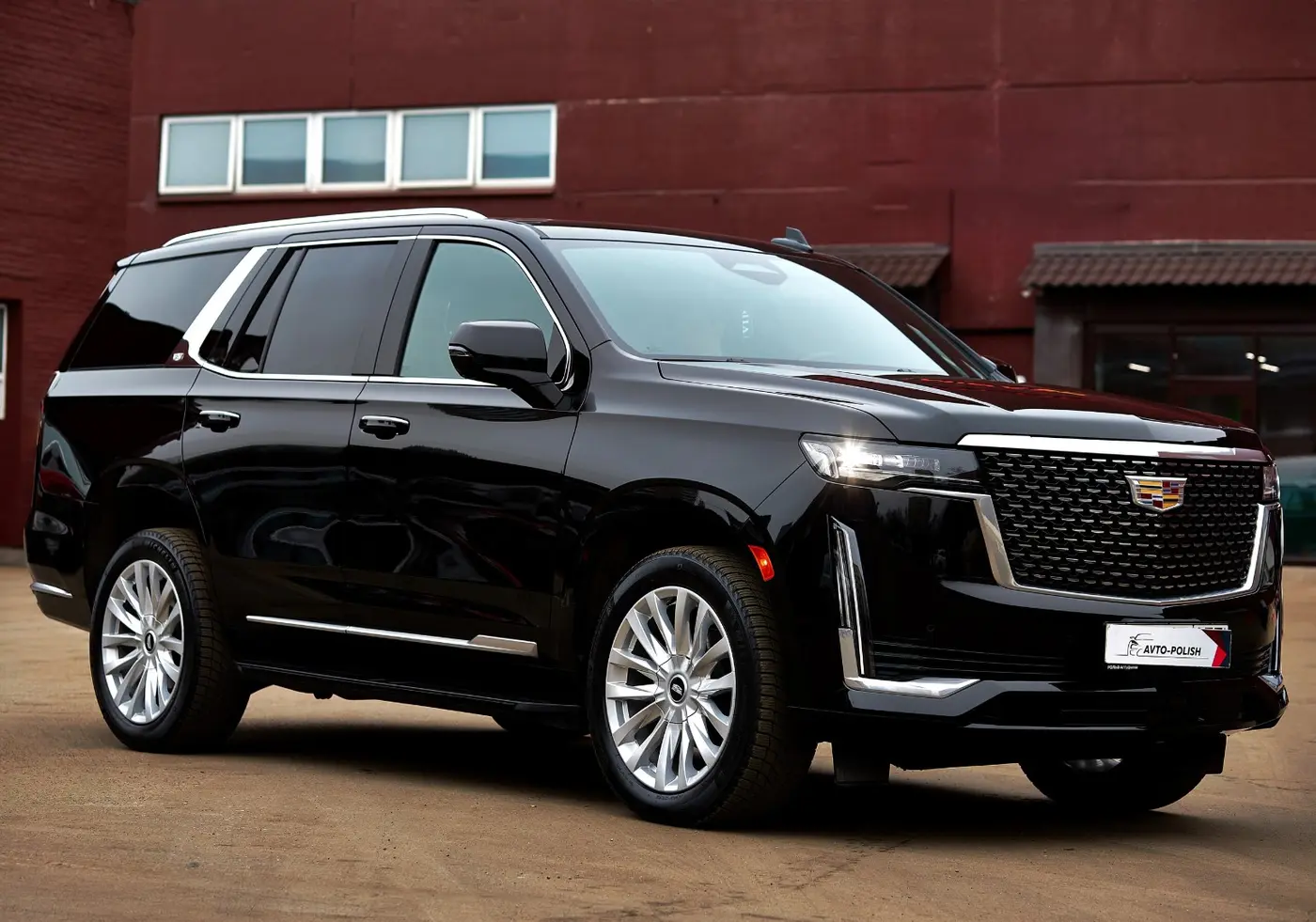 Cadillac Escalade в ПОЛИШ ПРЕМИУМ — фото 5