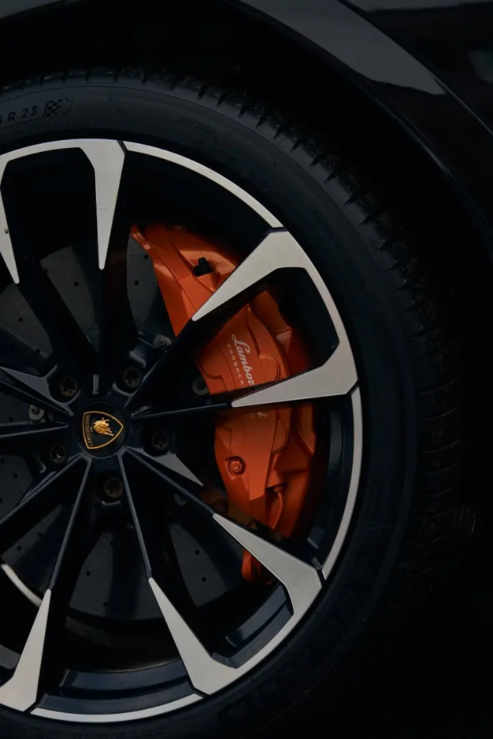 Lamborghini Urus в ПОЛИШ ПРЕМИУМ — фото 2